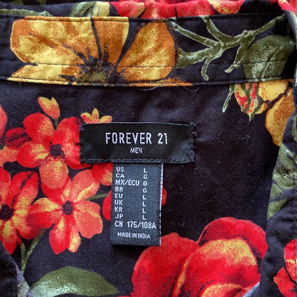 Shirt - Picture 3 of 4